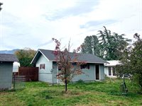 8720 Highway 238, Jacksonville, OR 97530