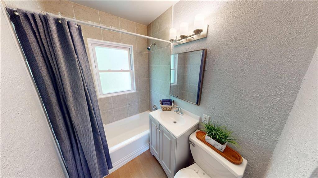 6100 Long Avenue, Shawnee, KS 66216