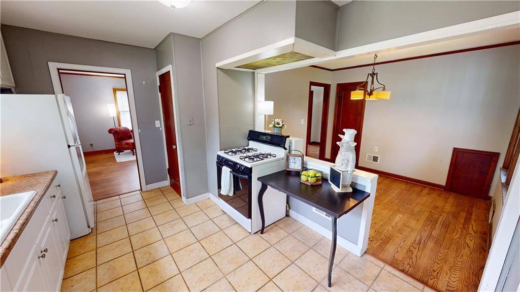 6100 Long Avenue, Shawnee, KS 66216