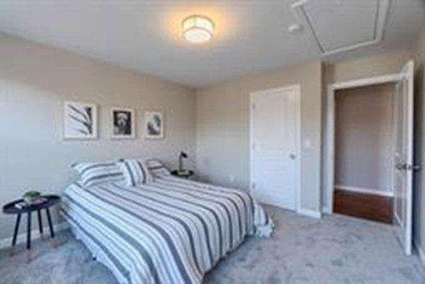 350 South Rd, Bedford, MA 01730