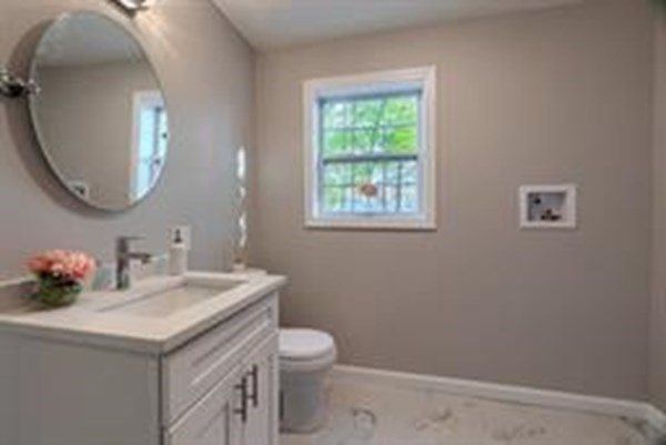 350 South Rd, Bedford, MA 01730