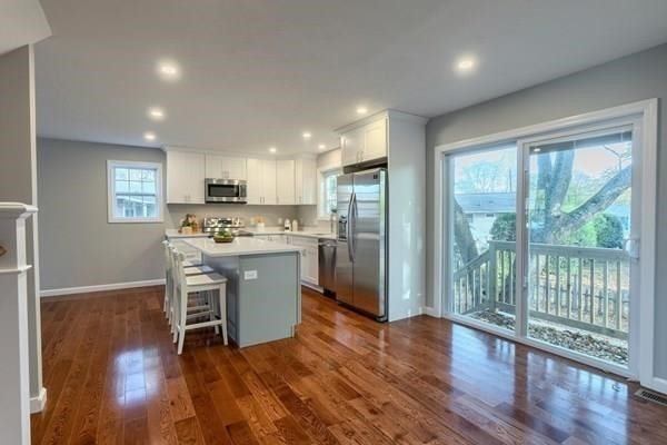 350 South Rd, Bedford, MA 01730