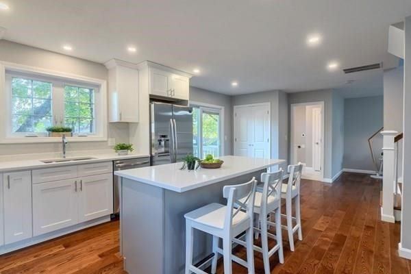 350 South Rd, Bedford, MA 01730