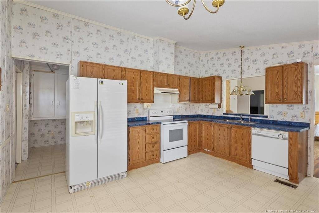 216 Canady Road, Parkton, NC 28371