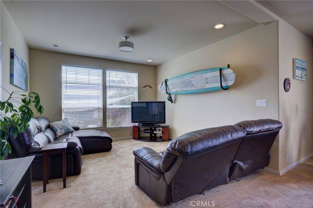 319 North Highway 1, Grover Beach, CA 93433