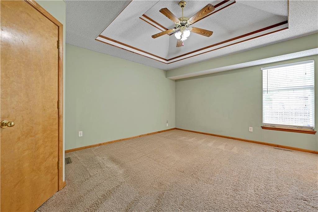 1200 NE Colleen Drive, Lee's Summit, MO 64086