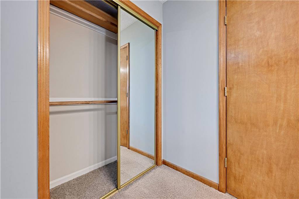 1200 NE Colleen Drive, Lee's Summit, MO 64086