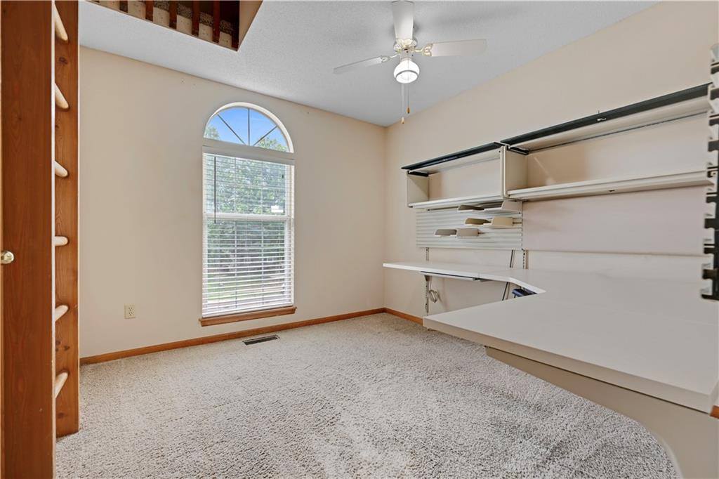 1200 NE Colleen Drive, Lee's Summit, MO 64086