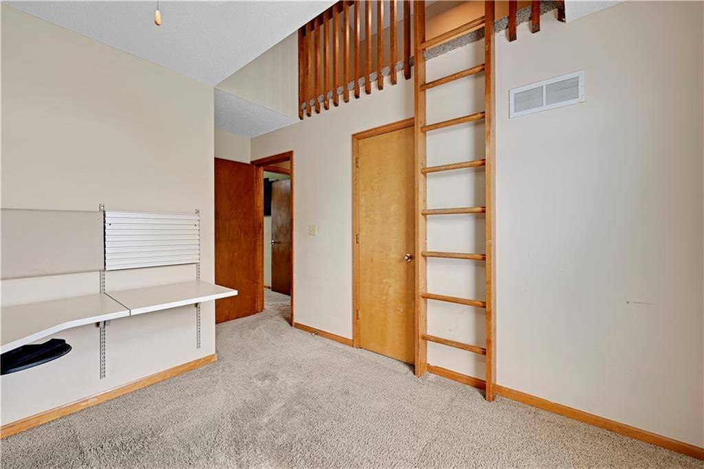 1200 NE Colleen Drive, Lee's Summit, MO 64086