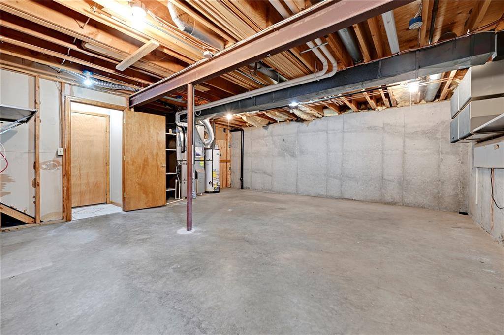1200 NE Colleen Drive, Lee's Summit, MO 64086