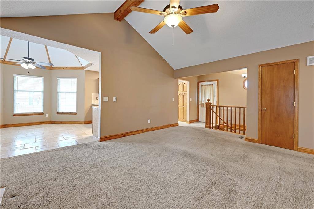 1200 NE Colleen Drive, Lee's Summit, MO 64086