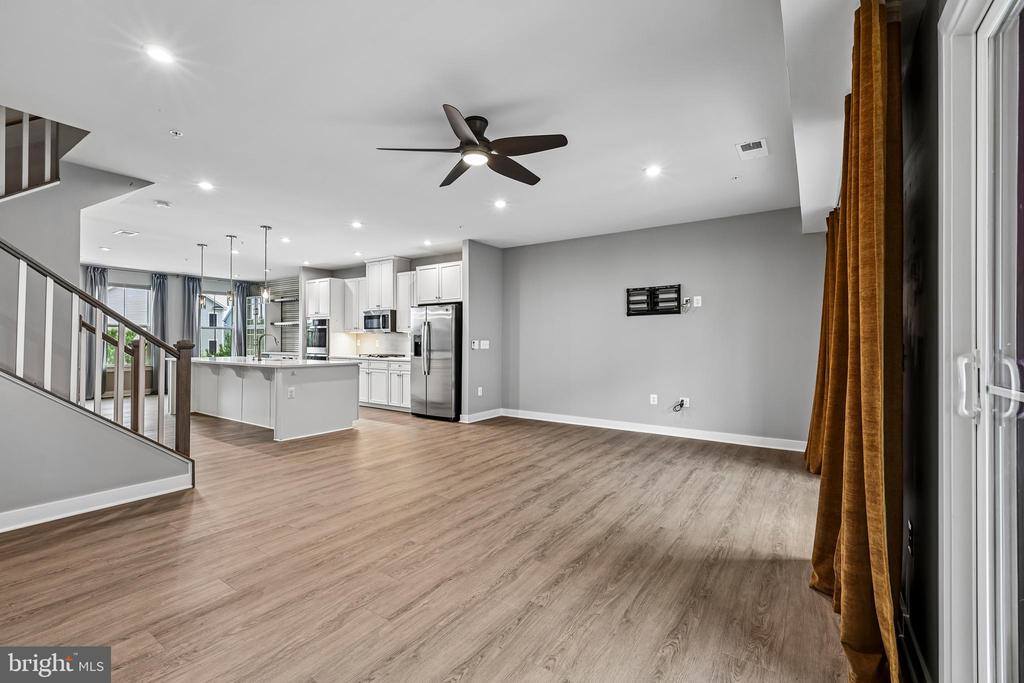1735 Dunnington Place, Dumfries, VA 22026