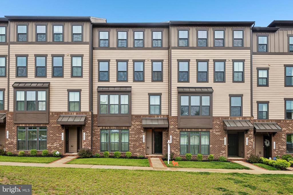1735 Dunnington Place, Dumfries, VA 22026