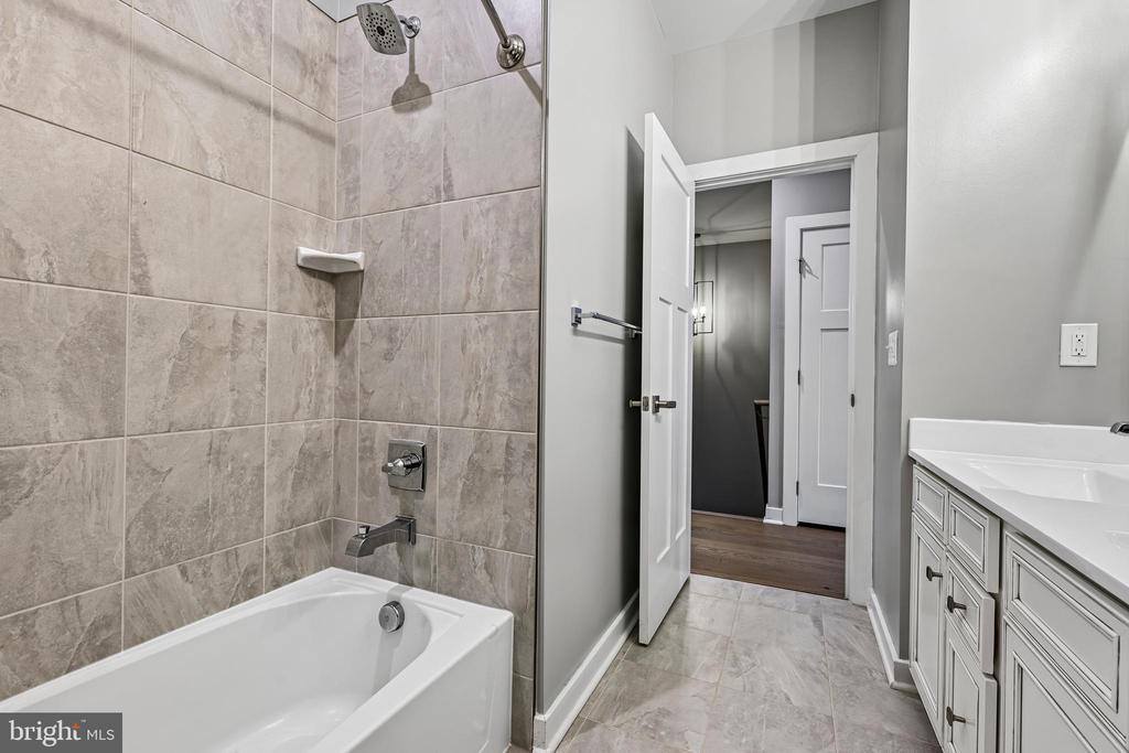 1735 Dunnington Place, Dumfries, VA 22026
