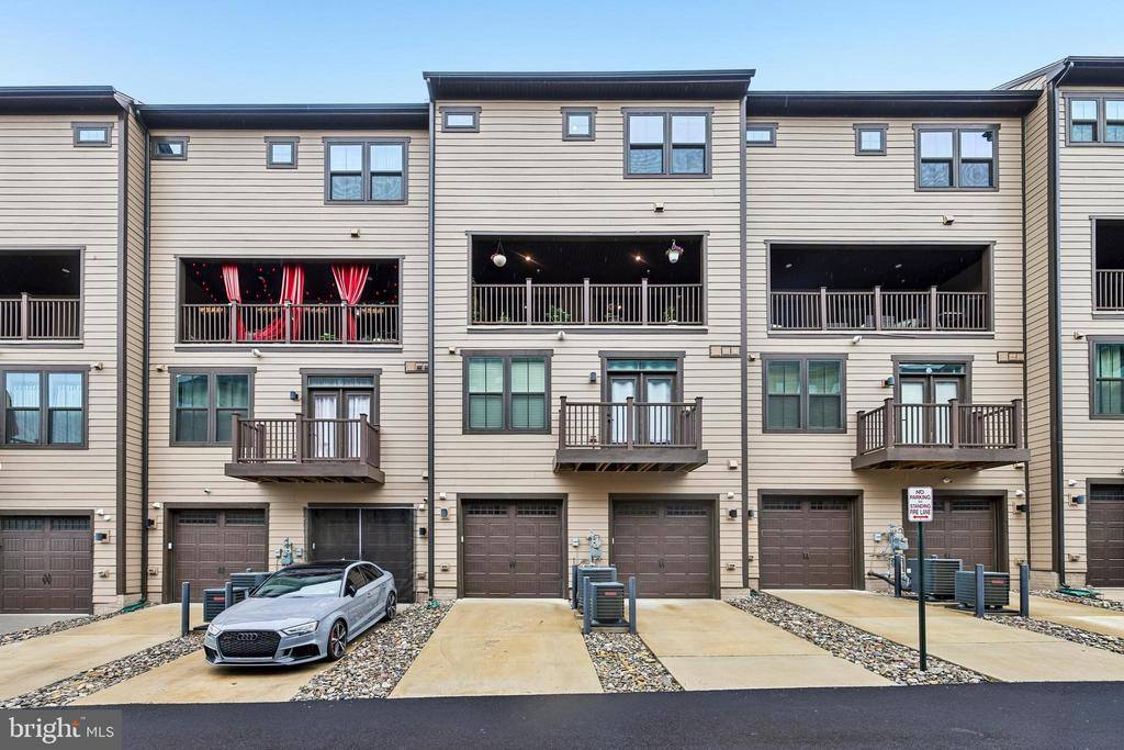 1735 Dunnington Place, Dumfries, VA 22026