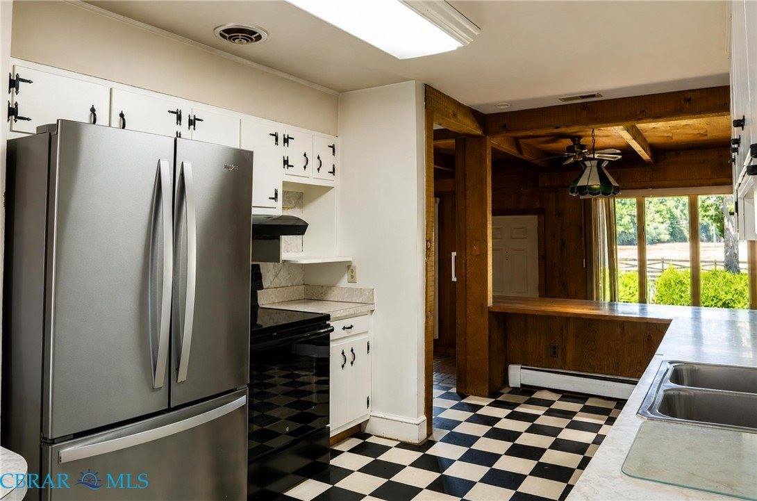 9147 Farys Mill Road, Gloucester, VA 23061