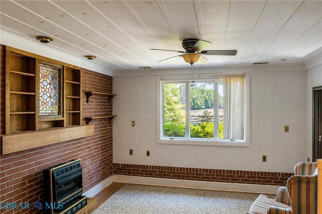 9147 Farys Mill Road, Gloucester, VA 23061