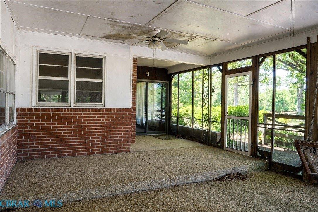 9147 Farys Mill Road, Gloucester, VA 23061