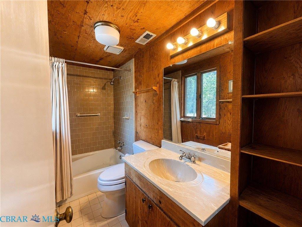 9147 Farys Mill Road, Gloucester, VA 23061