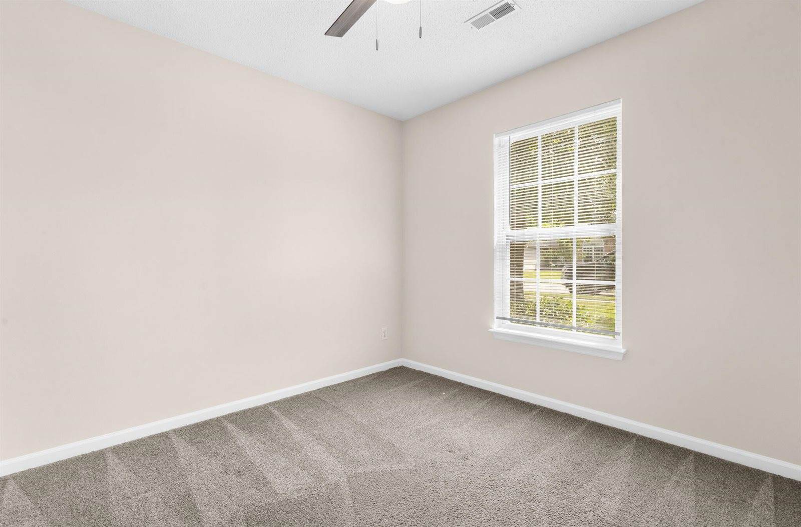 1311 Lantern Road, Summerville, SC 29486