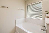 2481 Newark Circle, College Station, TX 77845