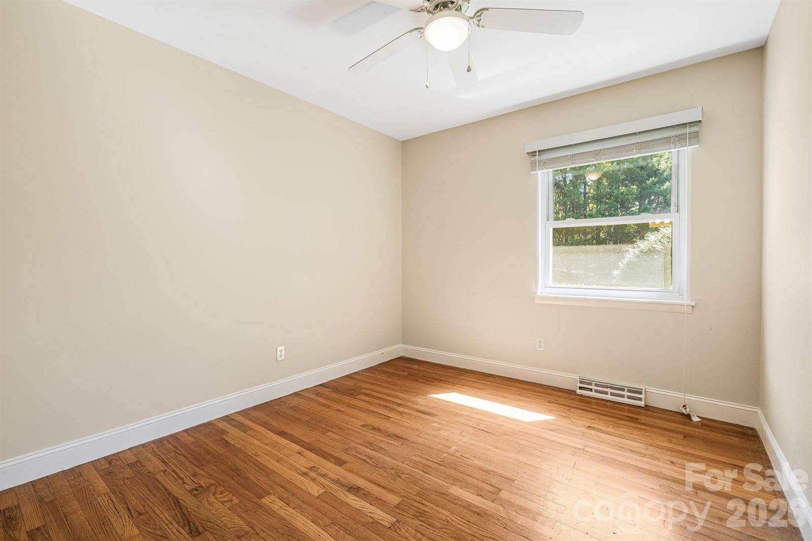 26 Elkmont Drive, Asheville, NC 28804