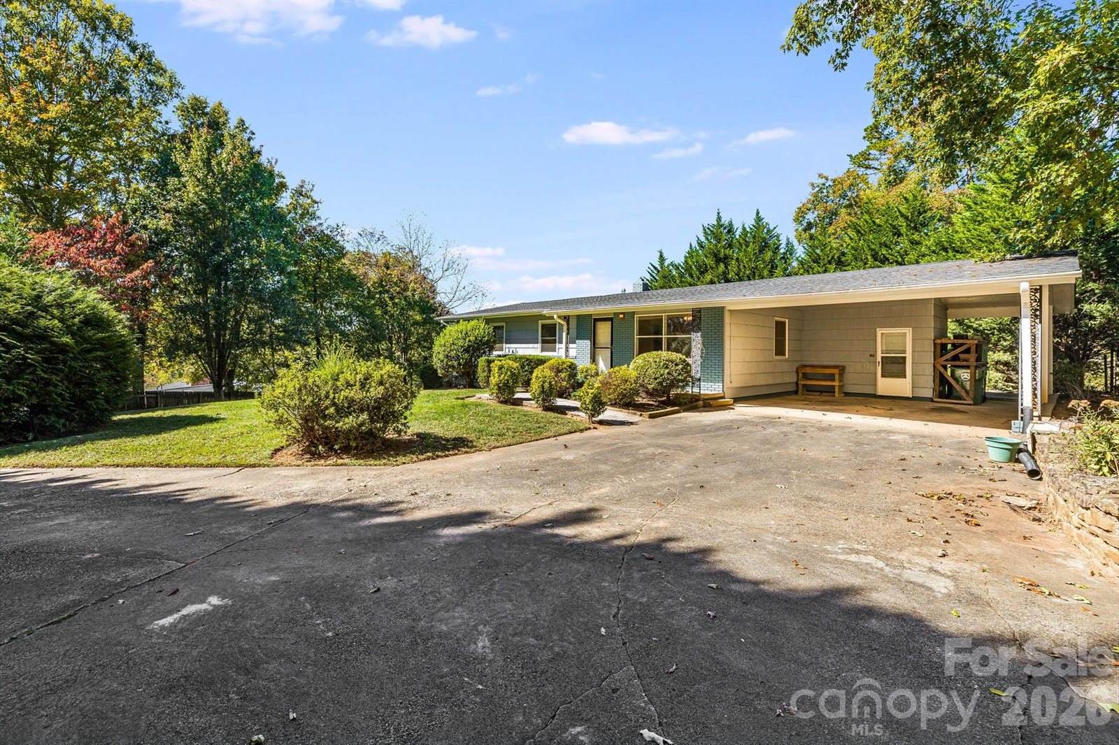 26 Elkmont Drive, Asheville, NC 28804