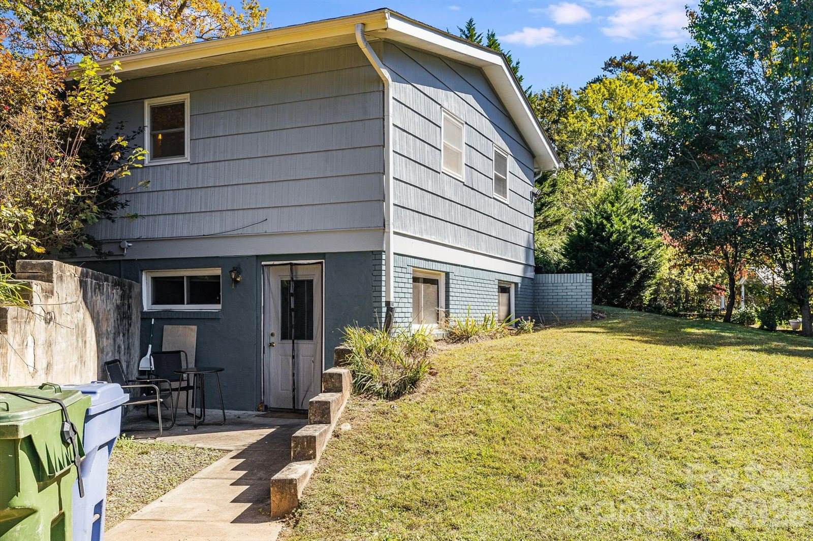 26 Elkmont Drive, Asheville, NC 28804