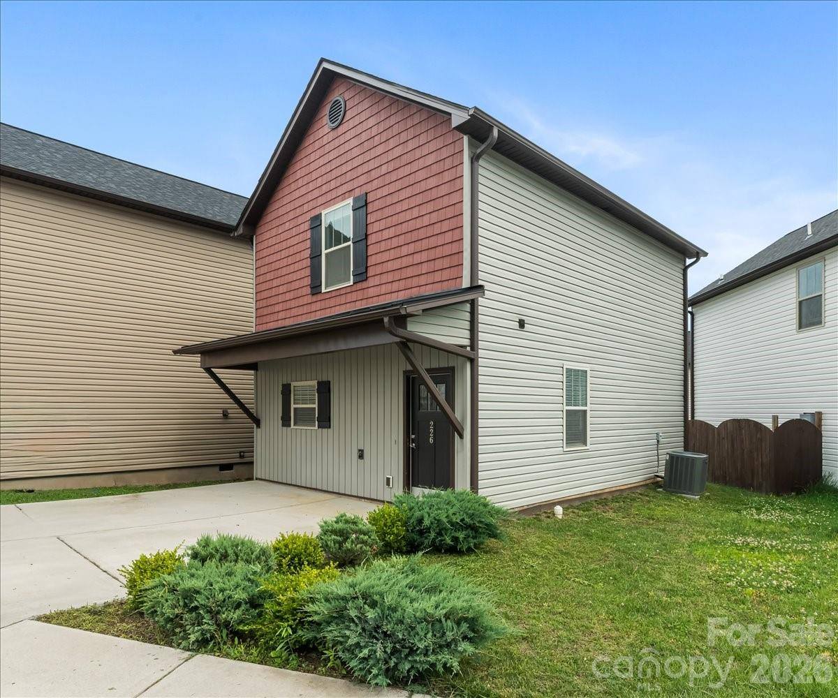 226 Cardwell Lane, Fletcher, NC 28732
