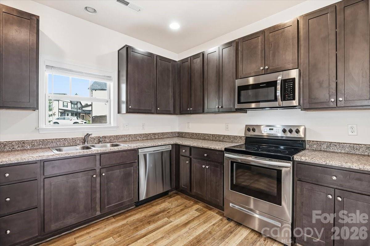 226 Cardwell Lane, Fletcher, NC 28732