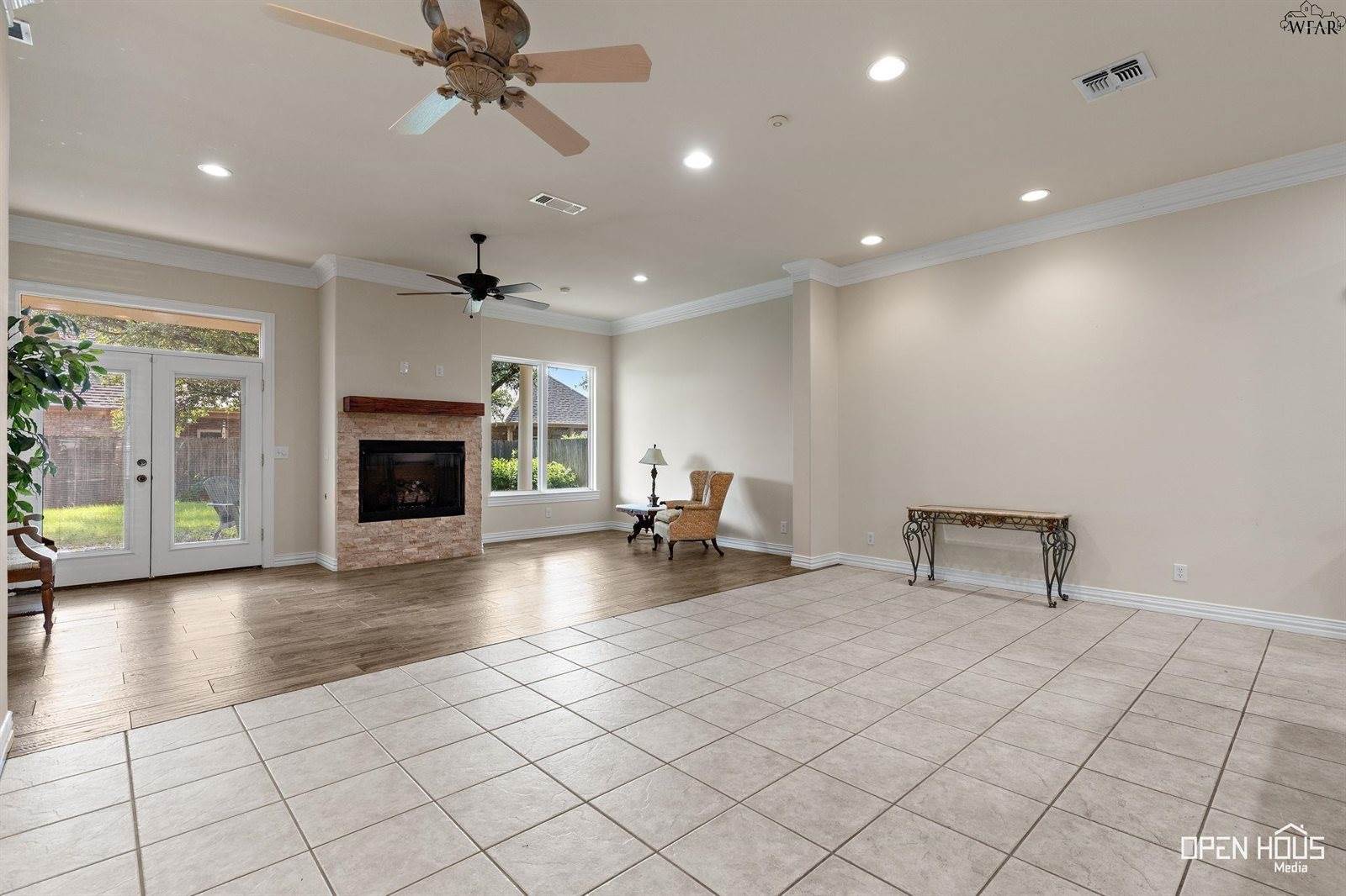 9 Candlewood Court, Wichita Falls, TX 76308