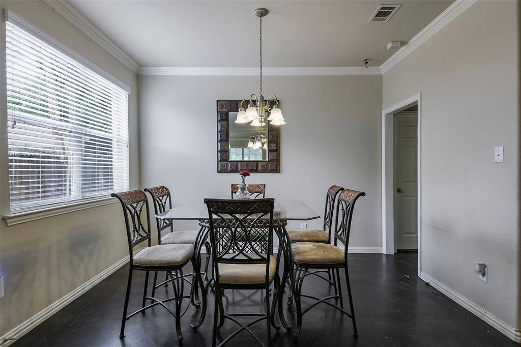 714 North Center Street, Arlington, TX 76011