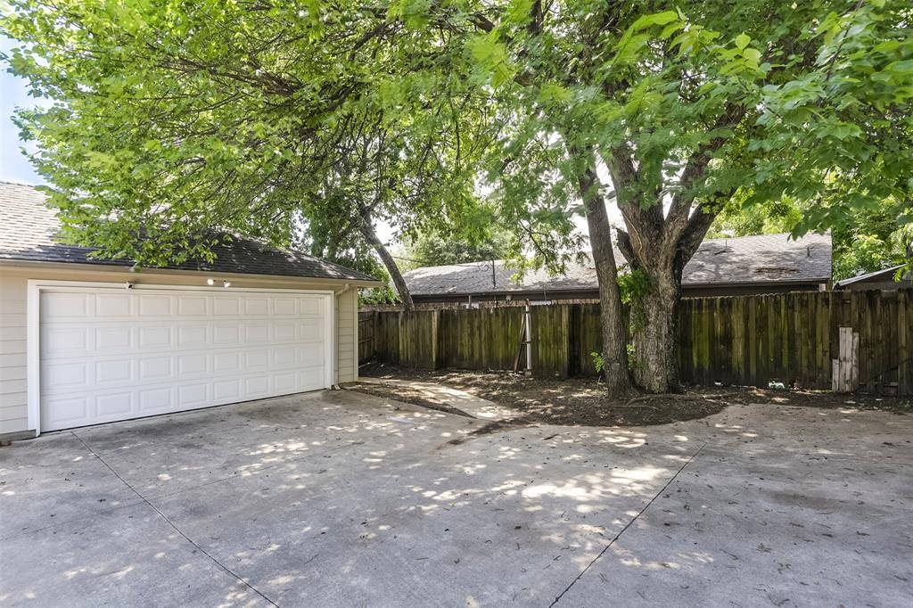 714 North Center Street, Arlington, TX 76011