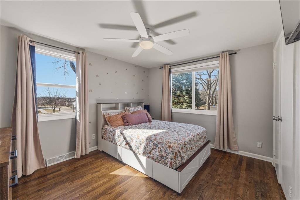 13621 West 90th Place, Lenexa, KS 66206