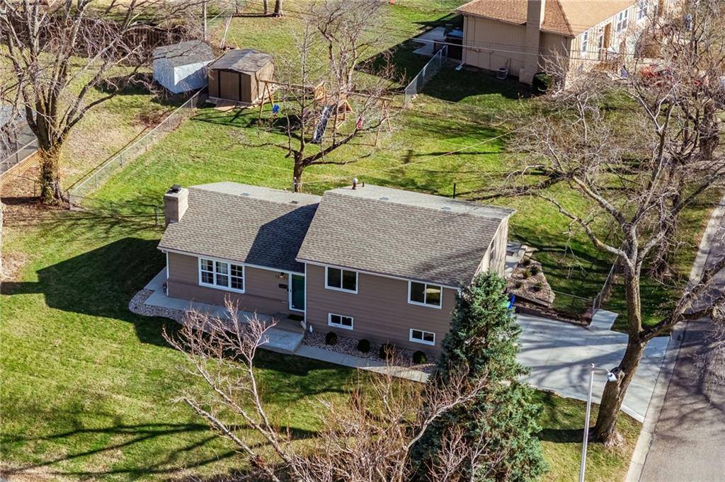 13621 West 90th Place, Lenexa, KS 66206