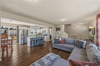 13621 West 90th Place, Lenexa, KS 66206
