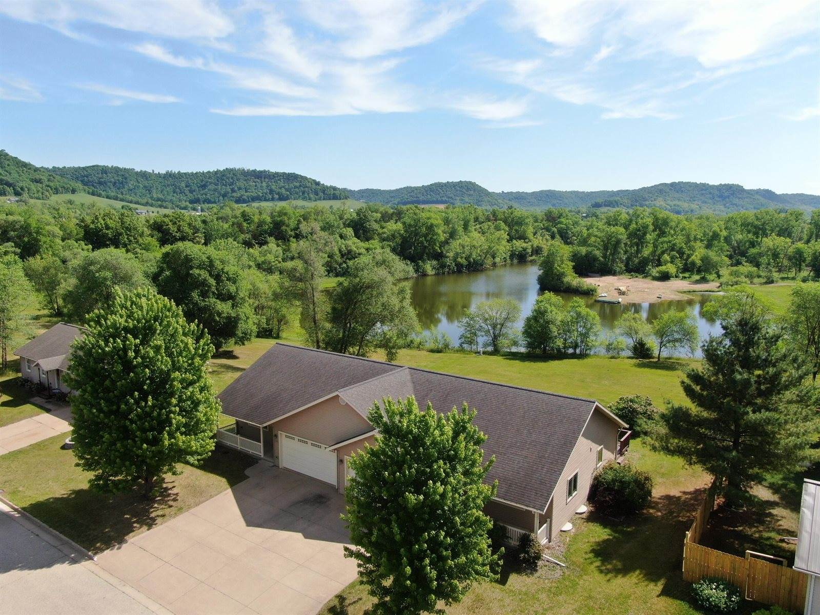 103 Sand Lake Ct, Stoddard, WI 54658