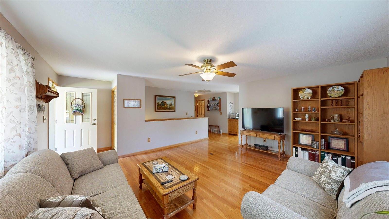 103 Sand Lake Ct, Stoddard, WI 54658