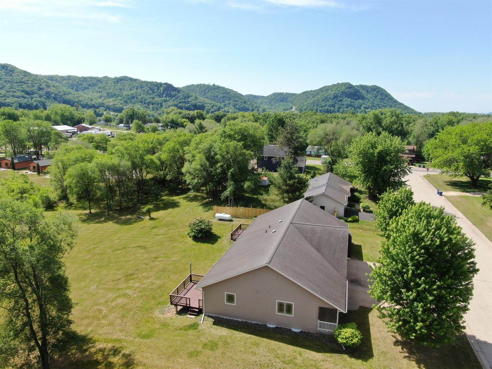 103 Sand Lake Ct, Stoddard, WI 54658