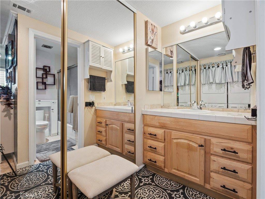 2396 Pleasant Way, Thousand Oaks, CA 91362