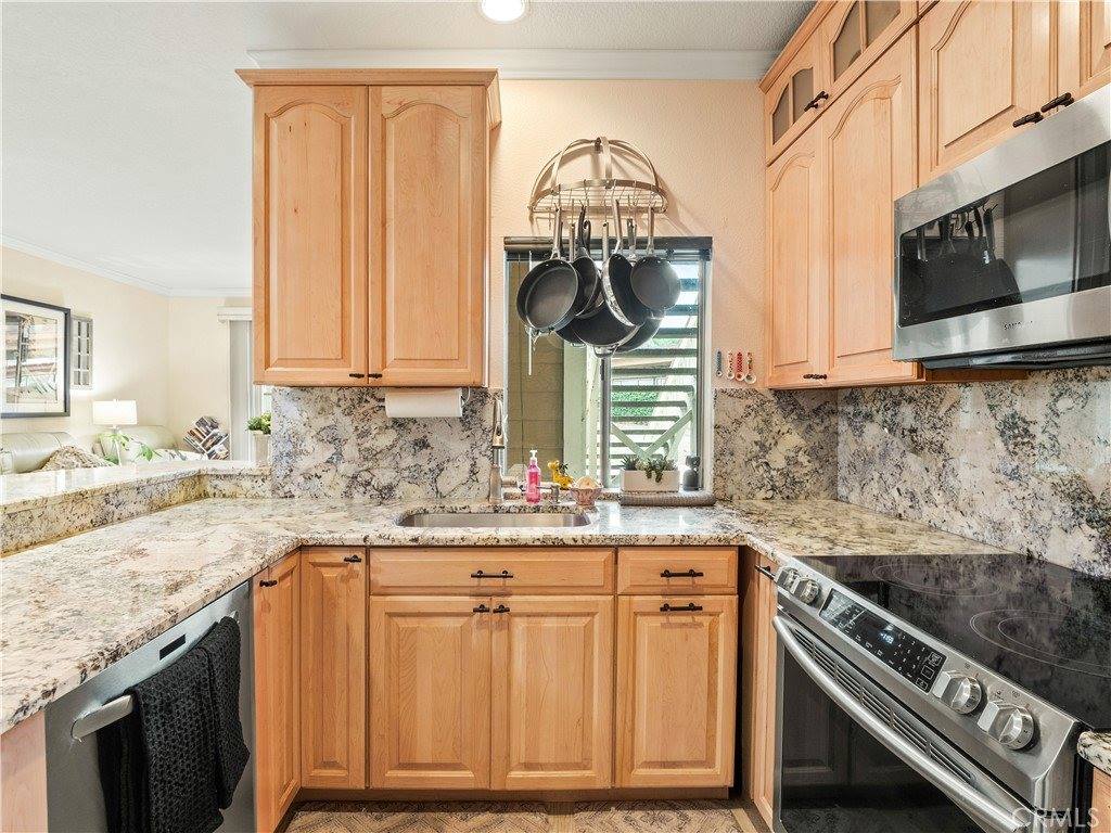 2396 Pleasant Way, Thousand Oaks, CA 91362