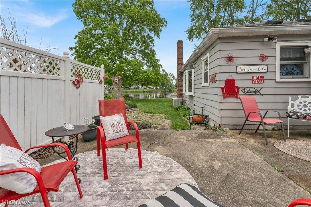 27233 Lake Point Drive, Beloit, OH 44609
