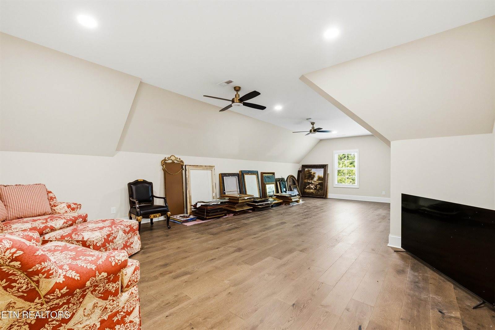7720 Westland Drive, Knoxville, TN 37919