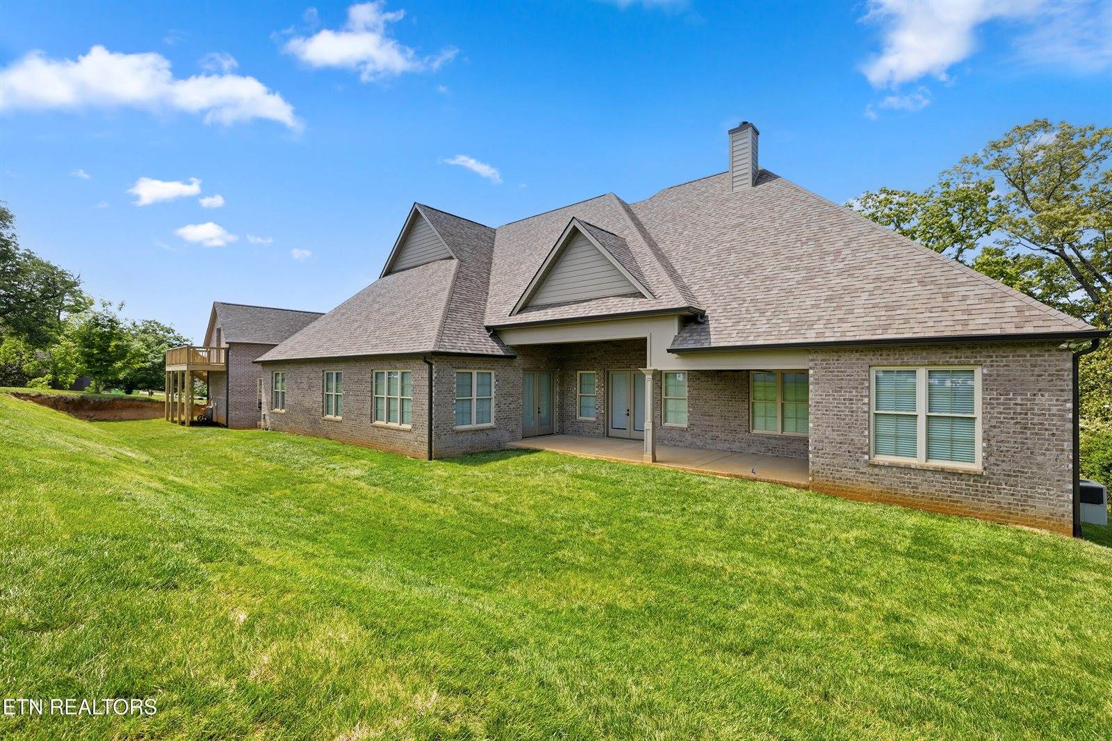 7720 Westland Drive, Knoxville, TN 37919