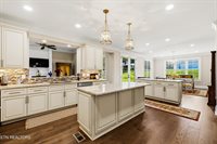 7720 Westland Drive, Knoxville, TN 37919