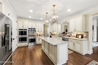 7720 Westland Drive, Knoxville, TN 37919