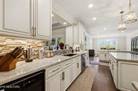 7720 Westland Drive, Knoxville, TN 37919
