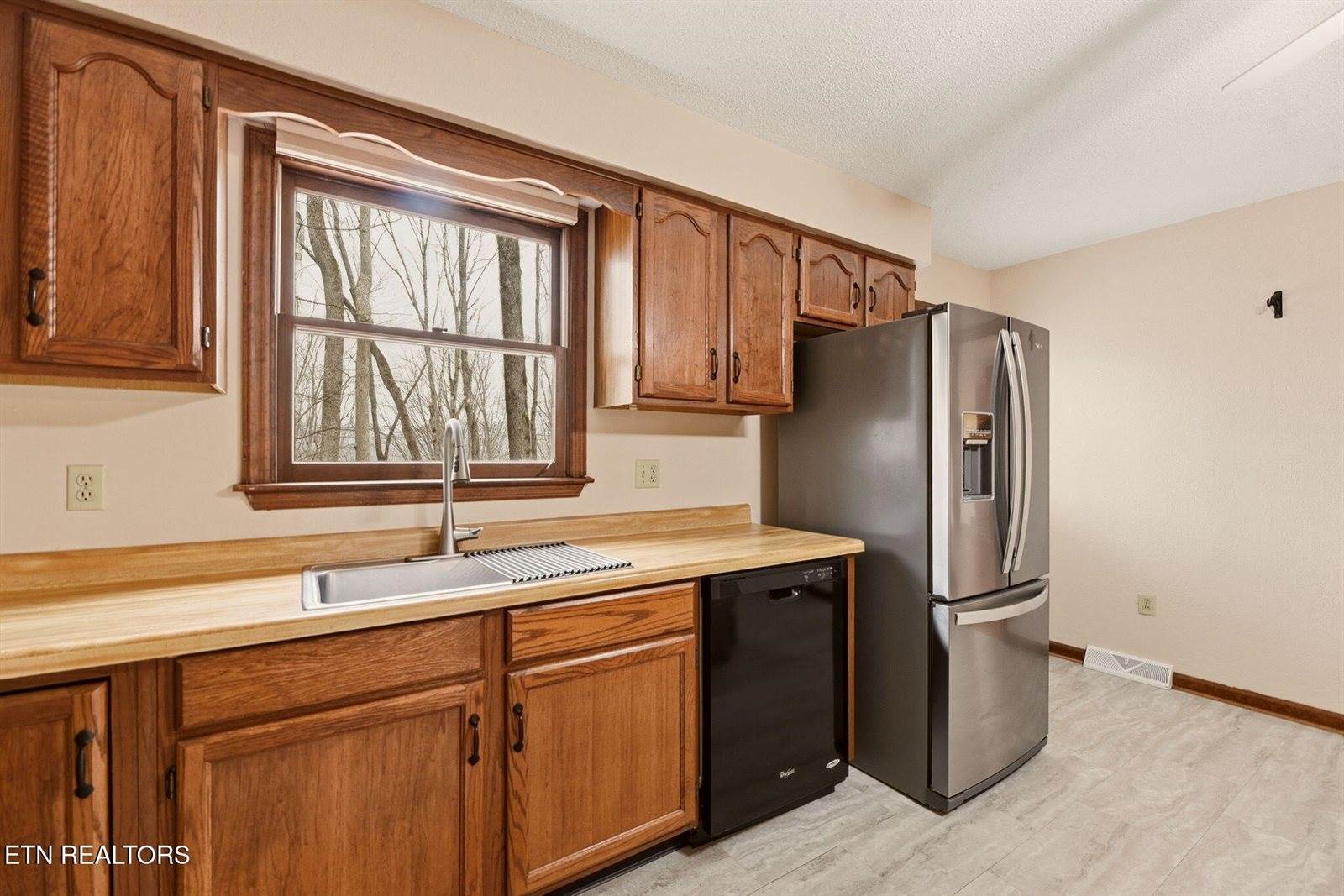 207 Strader Rd, Powell, TN 37849