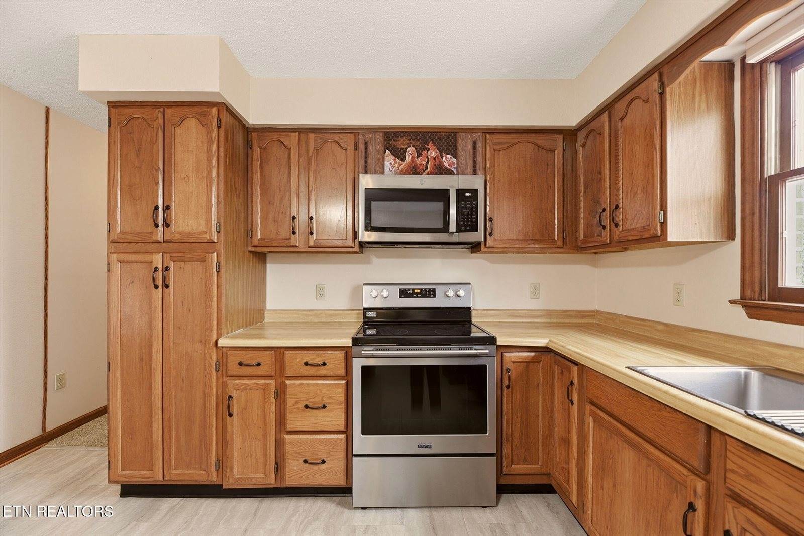 207 Strader Rd, Powell, TN 37849