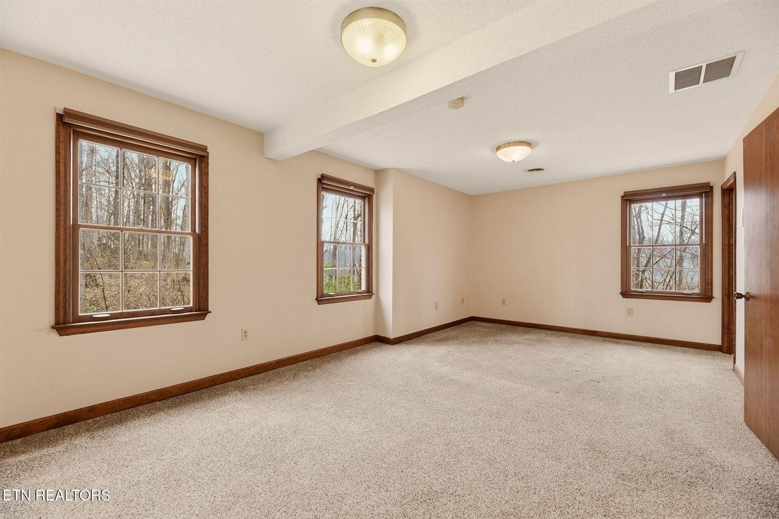 207 Strader Rd, Powell, TN 37849